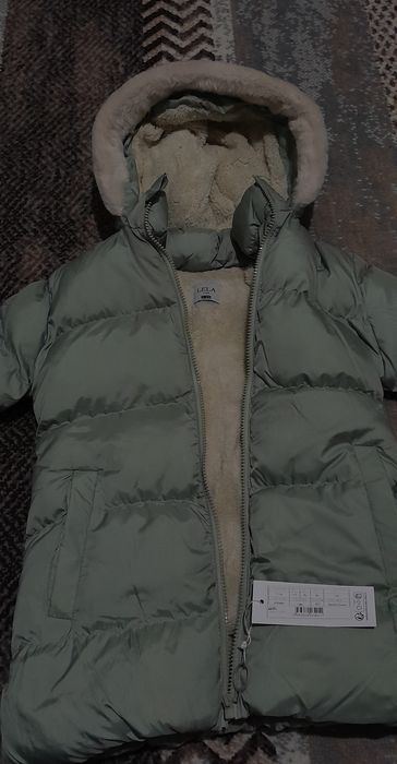 ПРОДАМ!!Нова зимова куртка для дівчинки