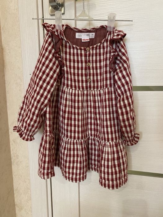 Плаття ZARA Baby у клітинку, 86–92 (18–24 міс)