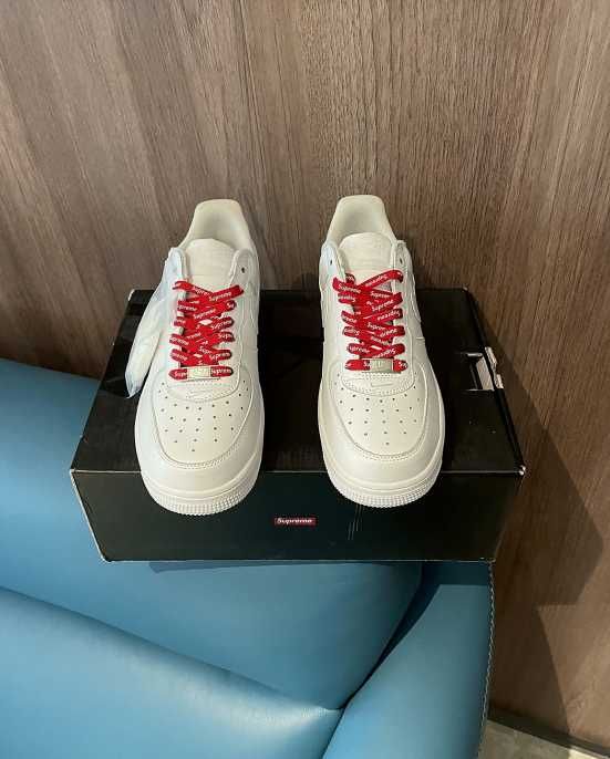 Nike Air Force 1 Low Supreme White R.38