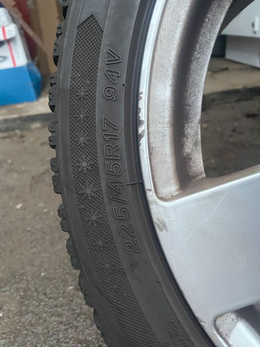 Диски dezent r17 5х112 з резиною зима зимова 225/45r17 Lassa 2020 рік