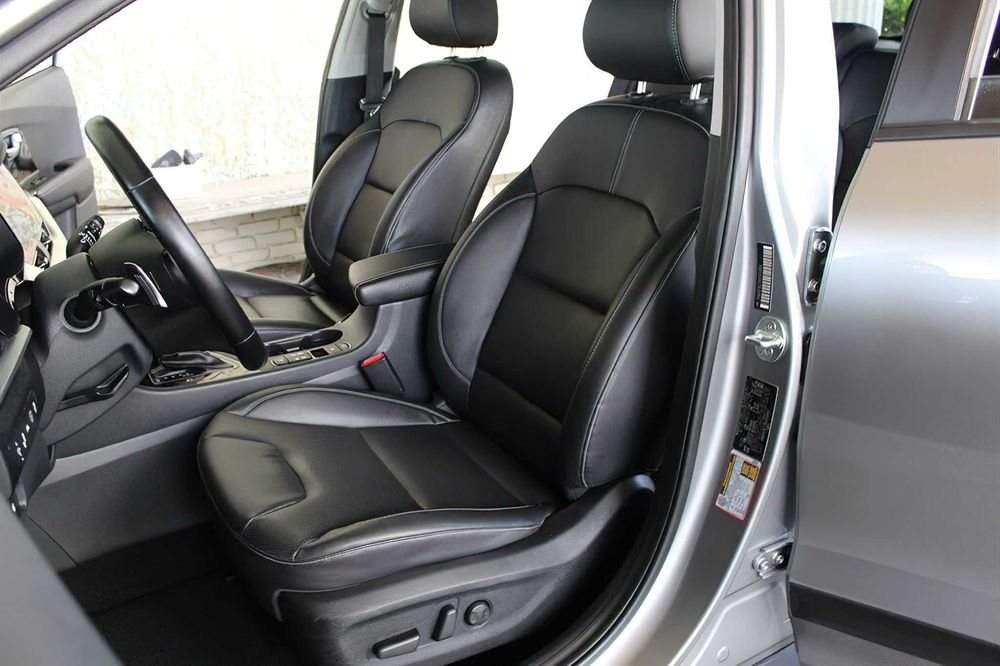 Kia Niro EX Premium      2022