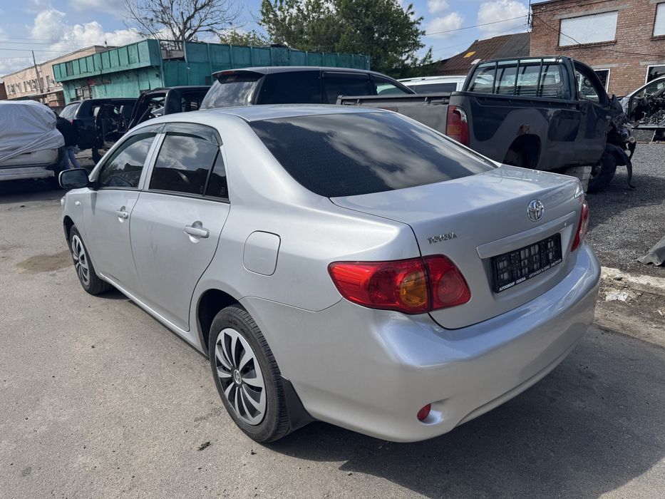 Крило заднє ліве праве четверть Toyota Corolla e150 1.6 розборка