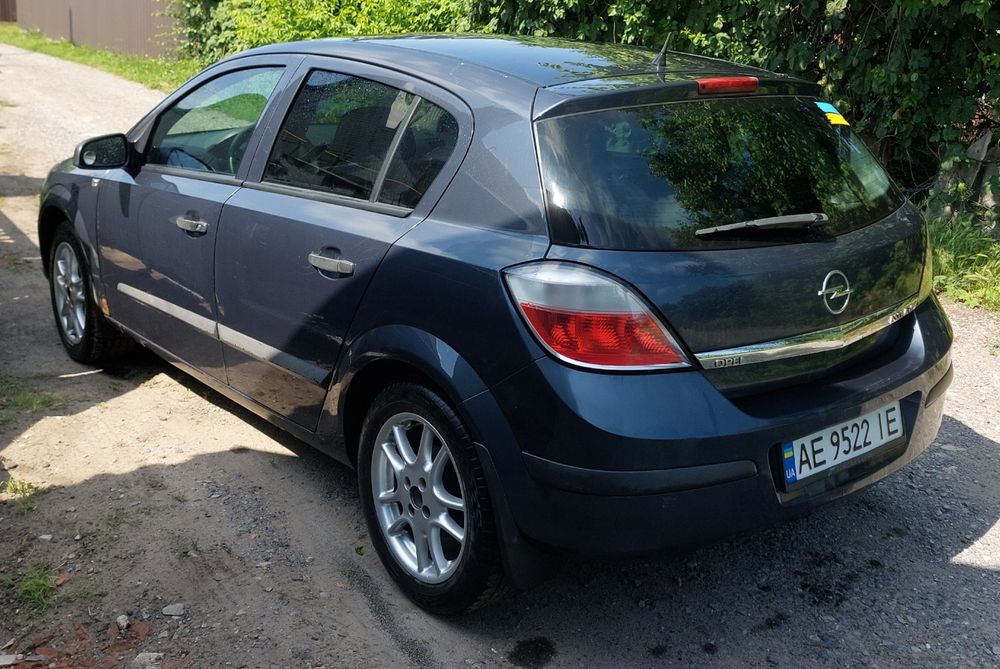 Продам Opel Astra H