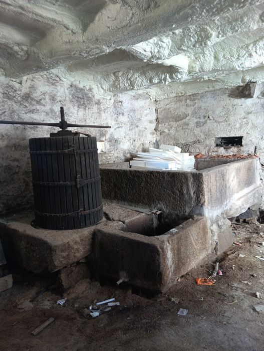 Antiguidades lagar em pedra