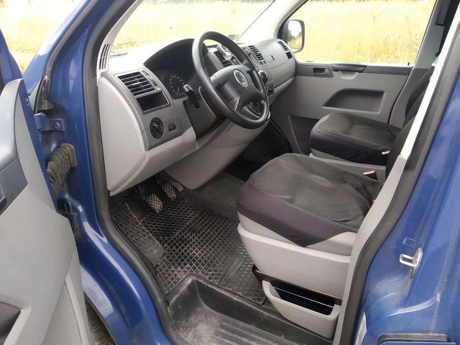 Volkswagen Transporter 2.5 TDI  9-osobowy Klimatyzacja Webasto