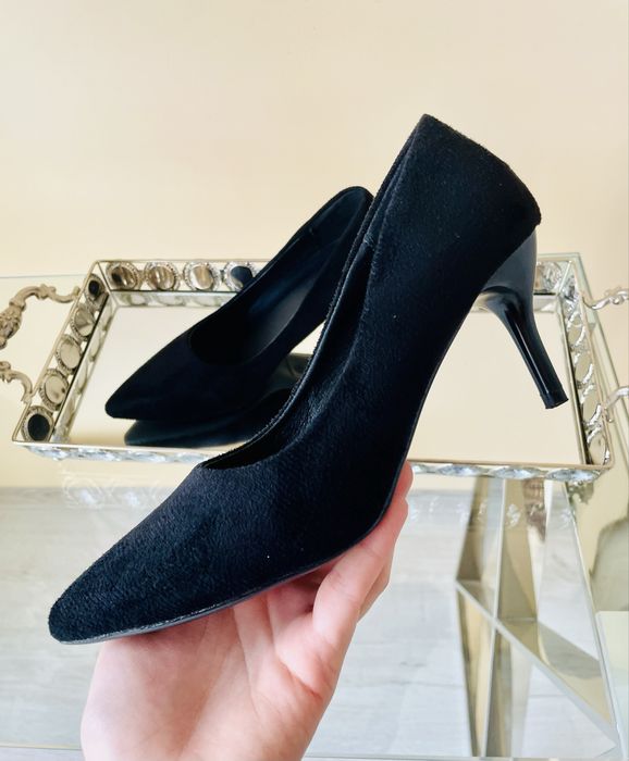 Czarne eleganckie zamszowe szpilki