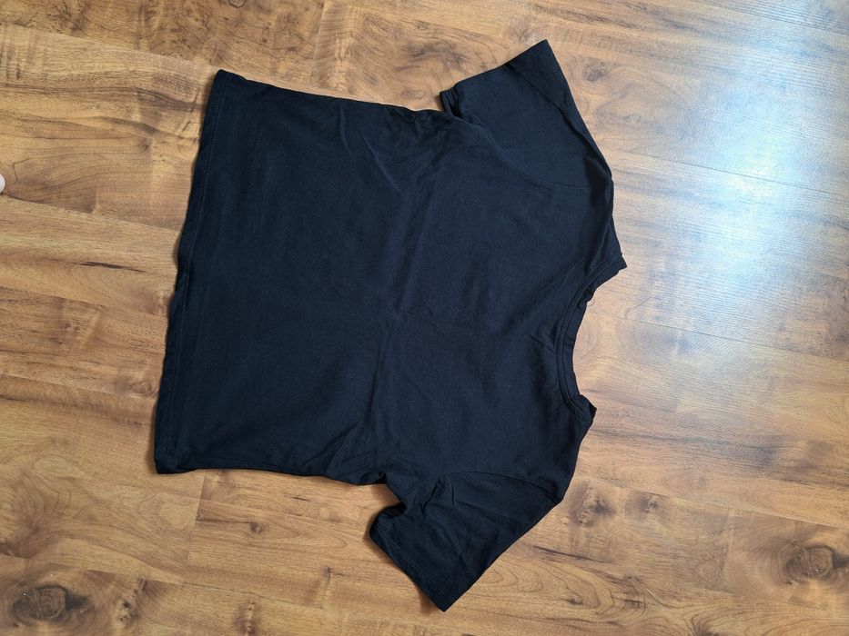 Krótsza bluzka koszulka z krótkim rękawem Sinsay S czarna z białym