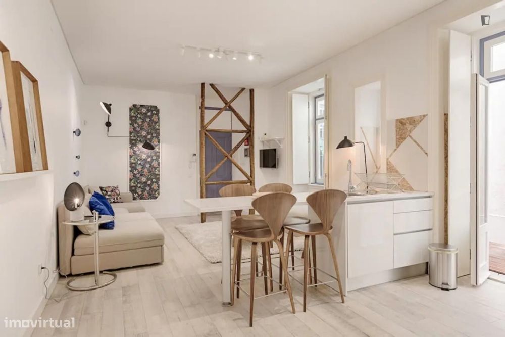 Apartamento com 1 quartos - localizado em Santa Apolónia Lisbon