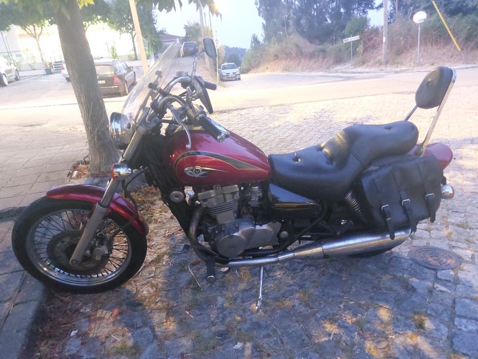 Kawasaki Mota Vermelha