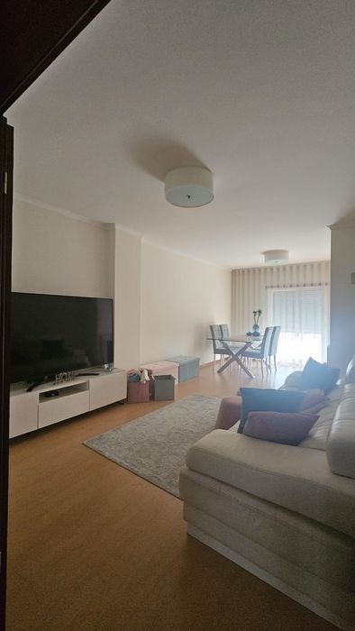 Cara arrendar em Alenquer