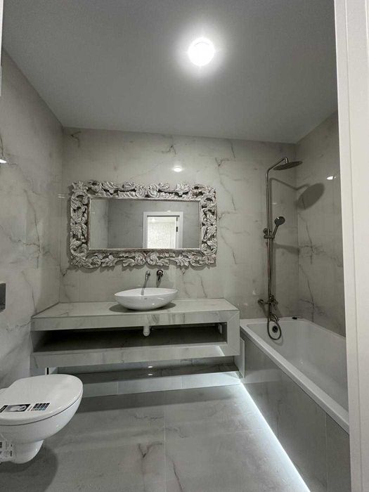 2 комнатная квартира с ремонтом в новом доме. Всегда работают лифты