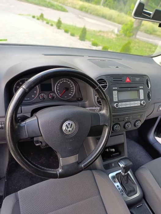Volkswagen Golf Plus 2009р. автомат  1.4 caxa (90 кВ. 122 л.с.) бензин.