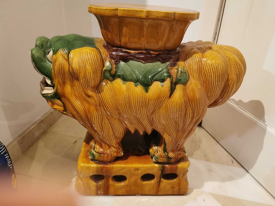 Par de bancos de jardim "Leões Budistas" (Shishi)