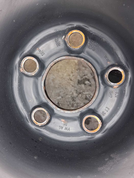 4x felgi ET38 5x100 Vw Polo Bora Golf 4 Skoda Fabia Roomster Seat