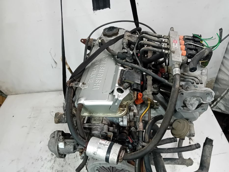 Motor completo MITSUBISHI Carisma Hatchback (DA_)