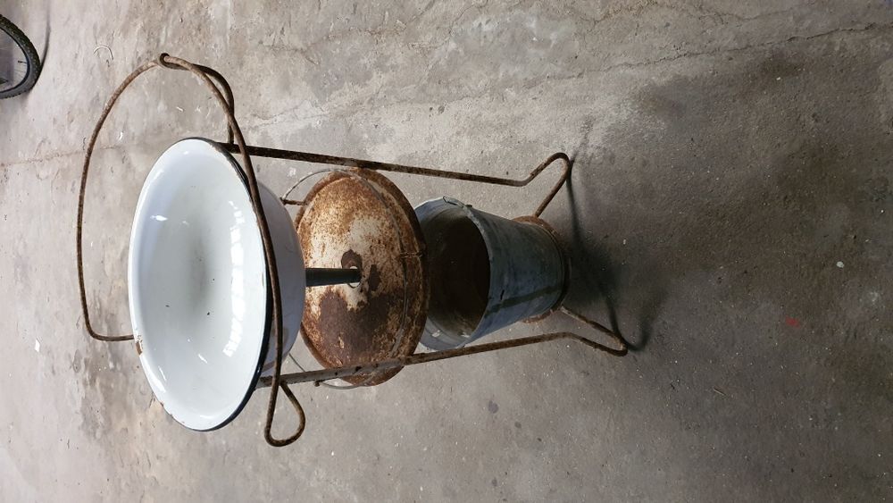 Lavatorio em ferro antigo para restaurar