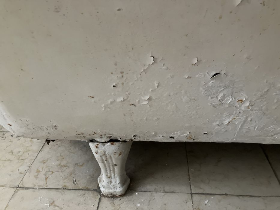 Banheira antiga em ferro fundido – vintage