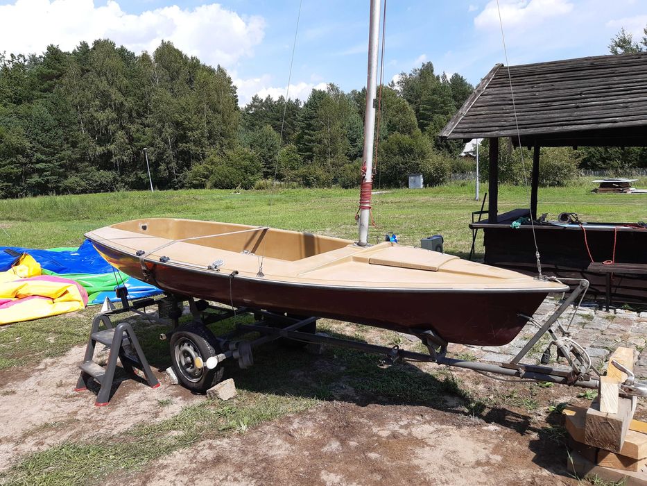 żaglówka Achat 420