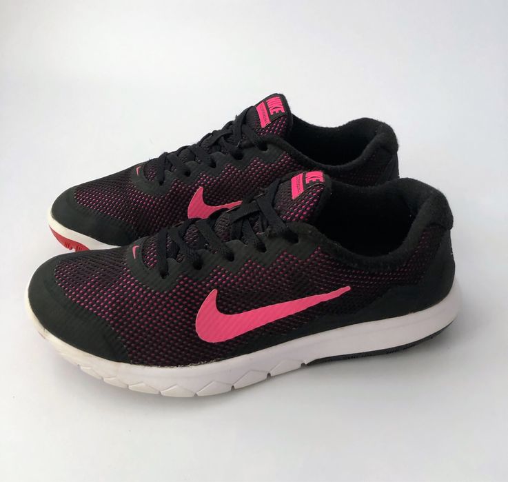 Кросівки жіночі Nike Flex Experience 4 р.40