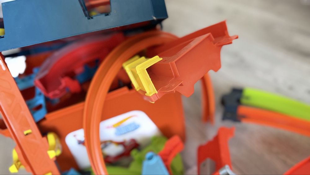 Hot Wheels треки. Бокс