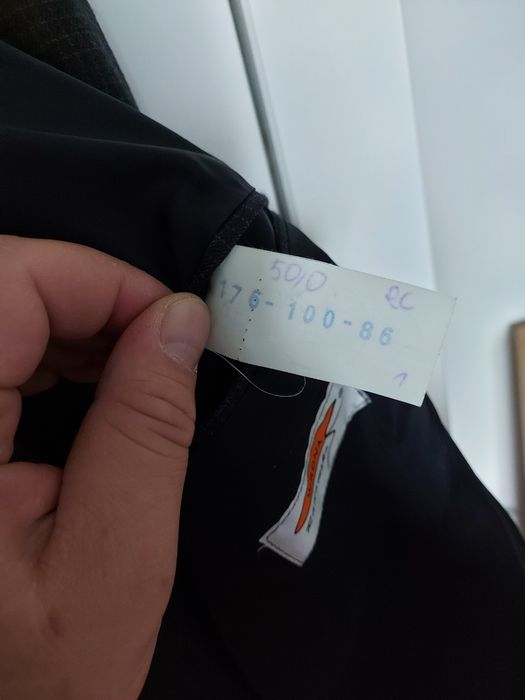 Cały garnitur męski wełniany raz ubrany Wrona