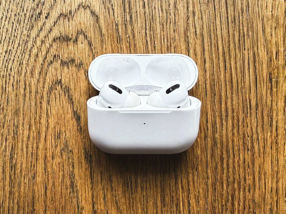 AirPods Pro (1st Gen)