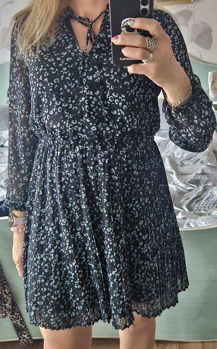 Sukienka  Reserved 40 L