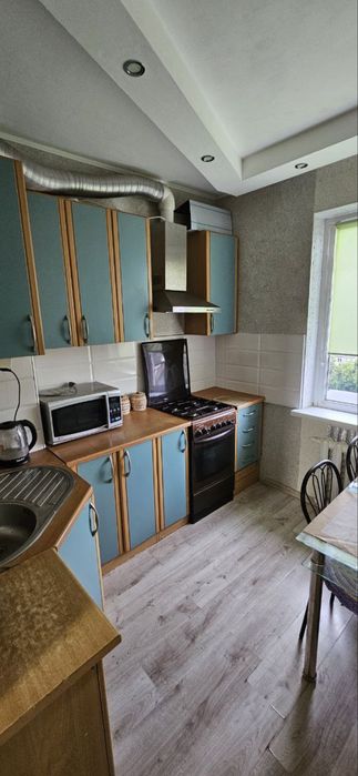 Чешка в кирпичном доме на Поселке Котовского с мебелью и техникой