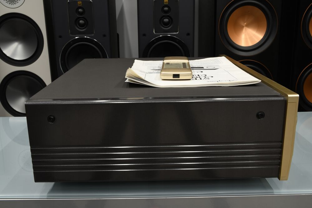 Accuphase C-2000 przedwzmacniacz stereo AAVA XLR RCA pilot instrukcja | raty 0% | zamiana | odsłuch | HI-END AUDIO