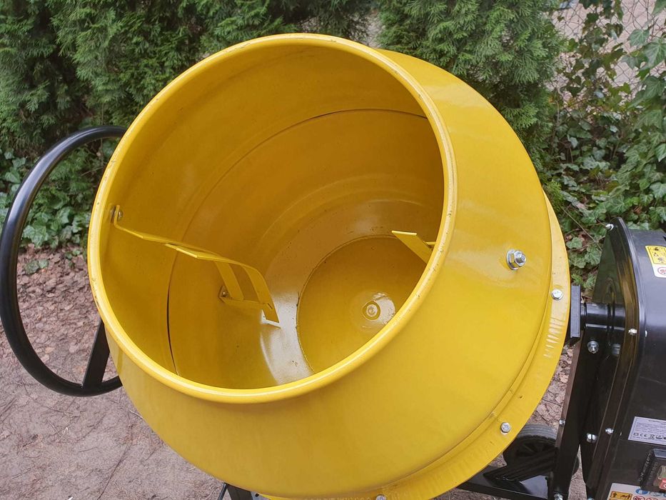 betoniarka 180L 800W 230V