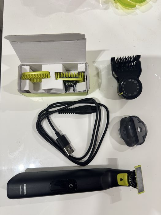 Електростанок  Philips OneBlade Pro 360