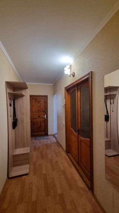 Оренда квартири на Шуменському . Ліфт працює .