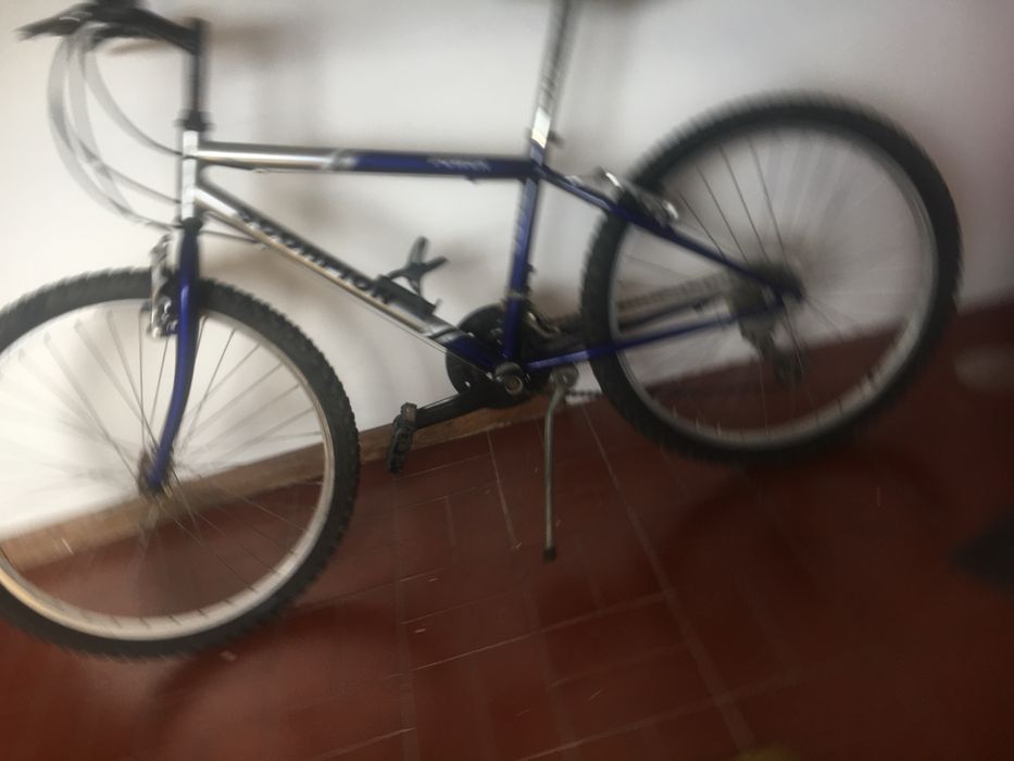 Oportunidade imperdível! Bicicleta aro 26 em excelente estado