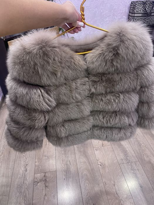 Жіноча шубка авто леді з натурального хутра лисички