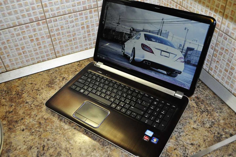 Мощный  HP Pavilion \ CORE i7 \  Radeon