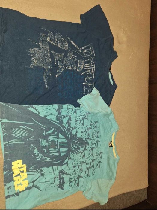 Sprzedam dwie koszulki Star Wars mogą służyć jako piżamy dla dziecka
