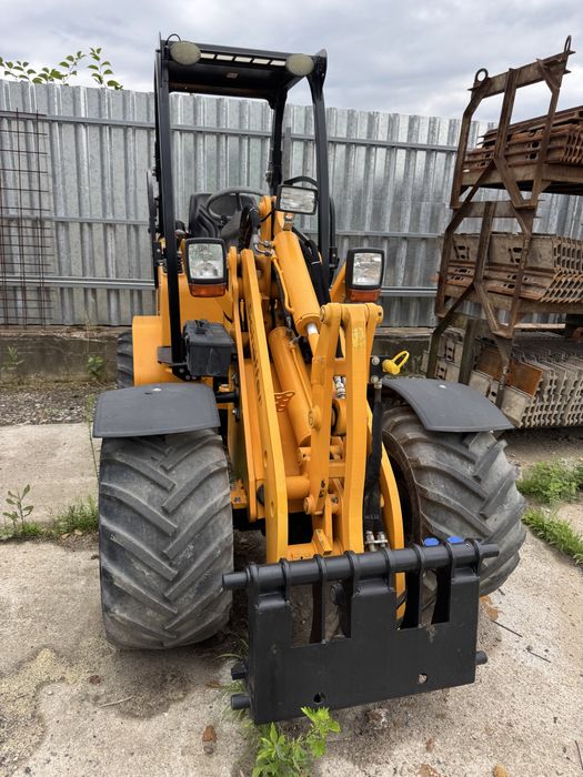 Ładowarka Schaffer 2445