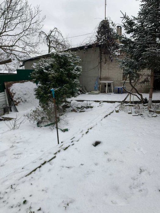 Продам частину домоволодіння (30кв.м)/ район пр. Науки/ Нагорка.