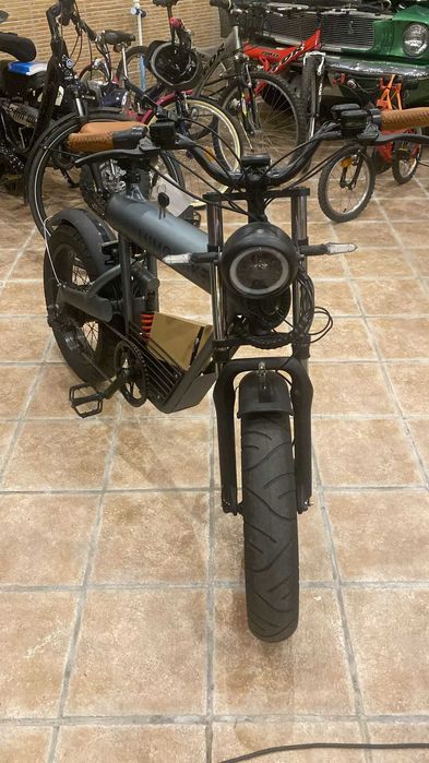 Bicicleta elétrica  Lumo One  Fatbike E-bike com 10km