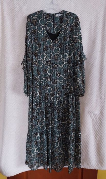 Sukienka midi, wiskoza, srebrna nitka. Ezuri. Rozmiar S