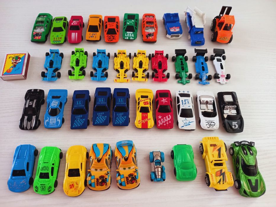 Машинки (38 штук)