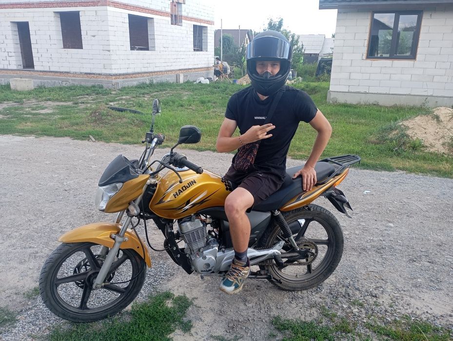 Продам мотоцикол торг є