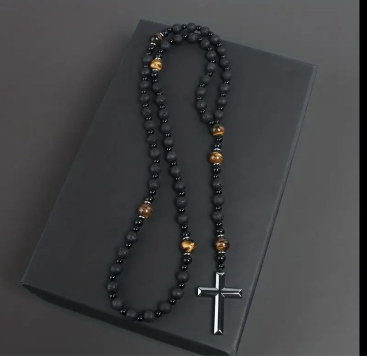 Śliczny Różaniec męski lawa wulkaniczna