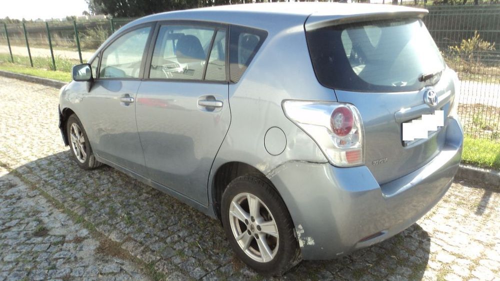 Toyota Verso 2.0 D-4D 2009 - Para Peças
