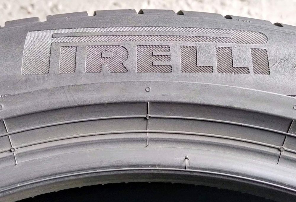 Шини літні R18 245/45 Pirelli Pzero