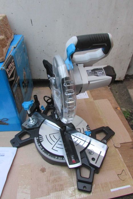 Пила торцовочна,торцювальна, торцовка Mac Allister 210мм 1500Вт(Англія