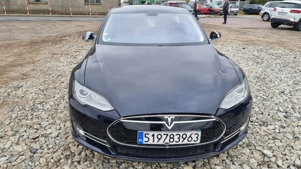 Tesla Model S S75