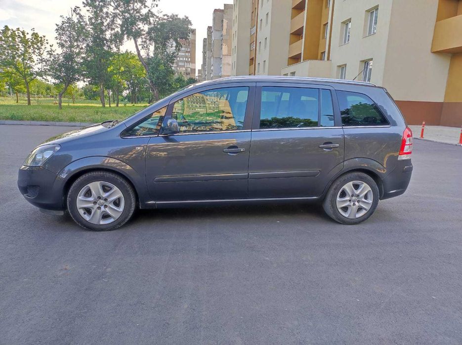 Opel zafira 2011
