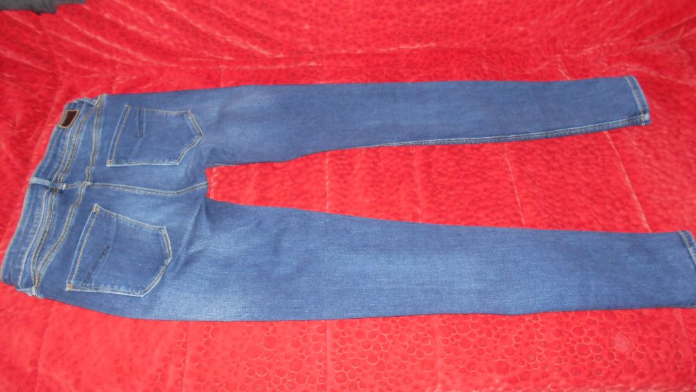 Spodnie Adriana    Cross  Jeans    super skiny W 27 L34