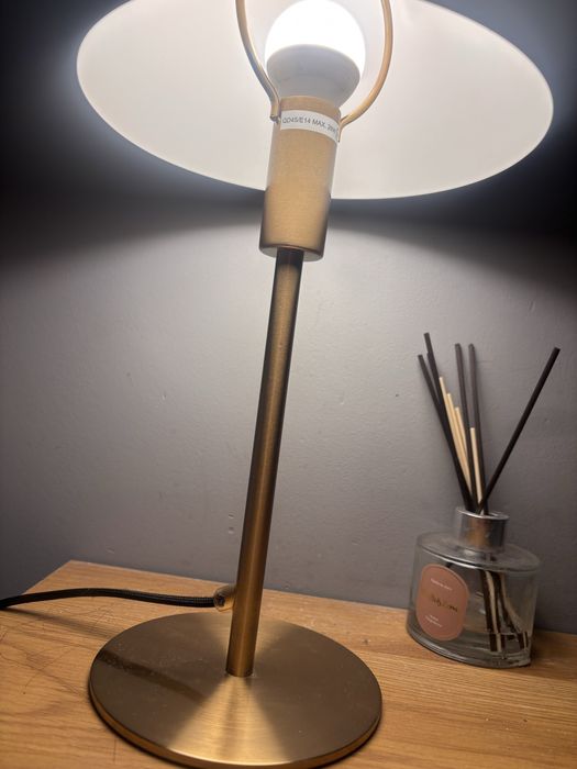 Lampka nocna Brilliant Lillian